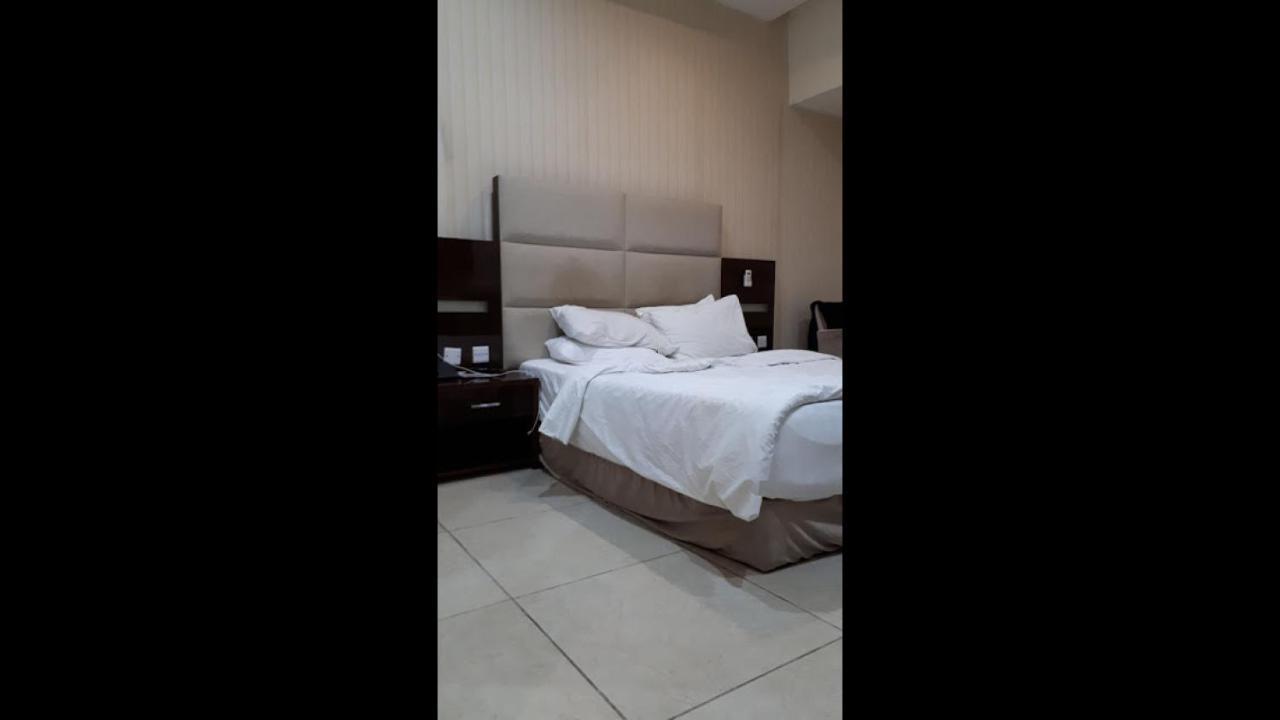 Room In Lodge - Full Moon Hotel オウェリ エクステリア 写真